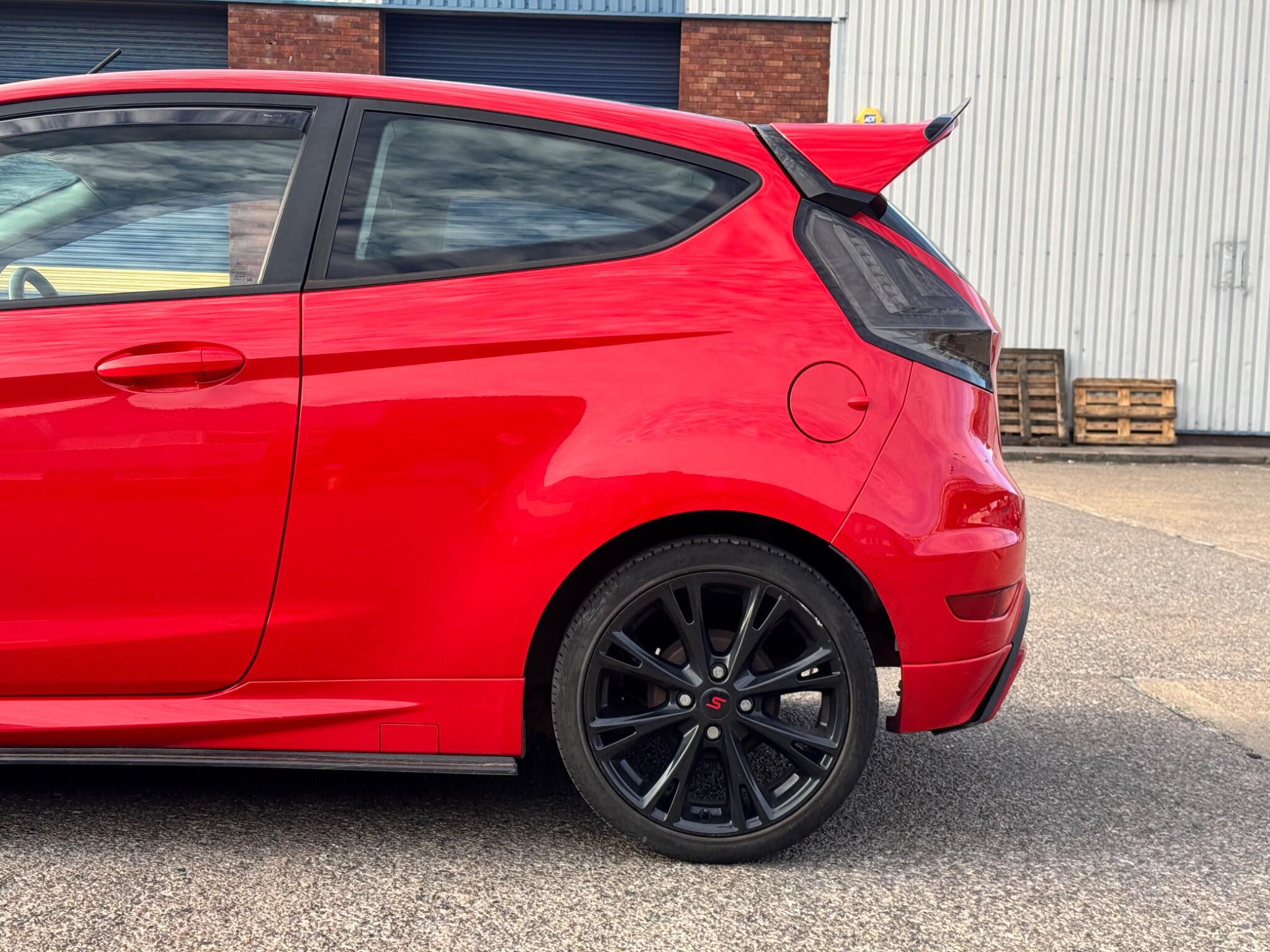 Ford Fiesta view 33