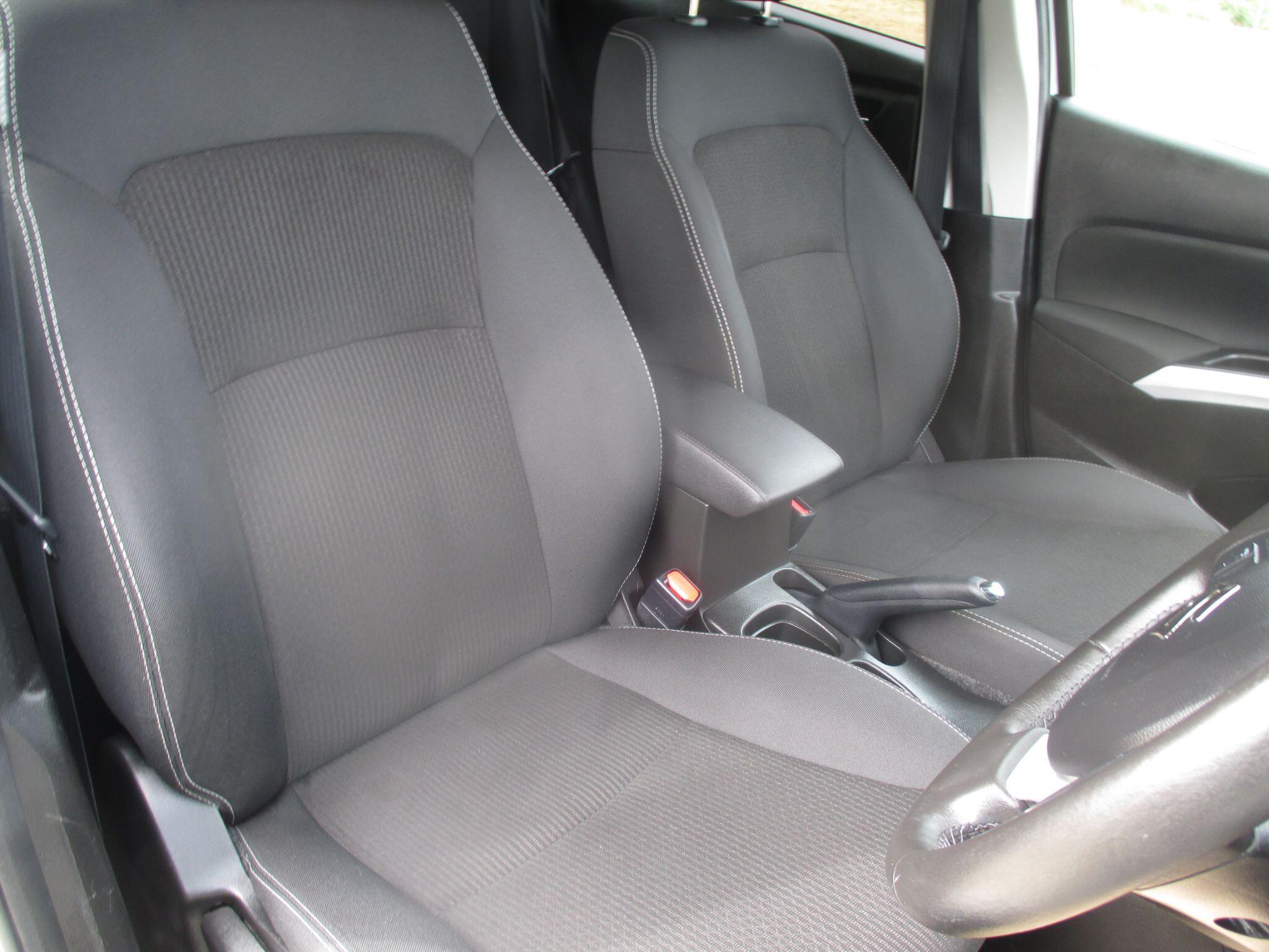 Suzuki SX4 S-Cross view 21