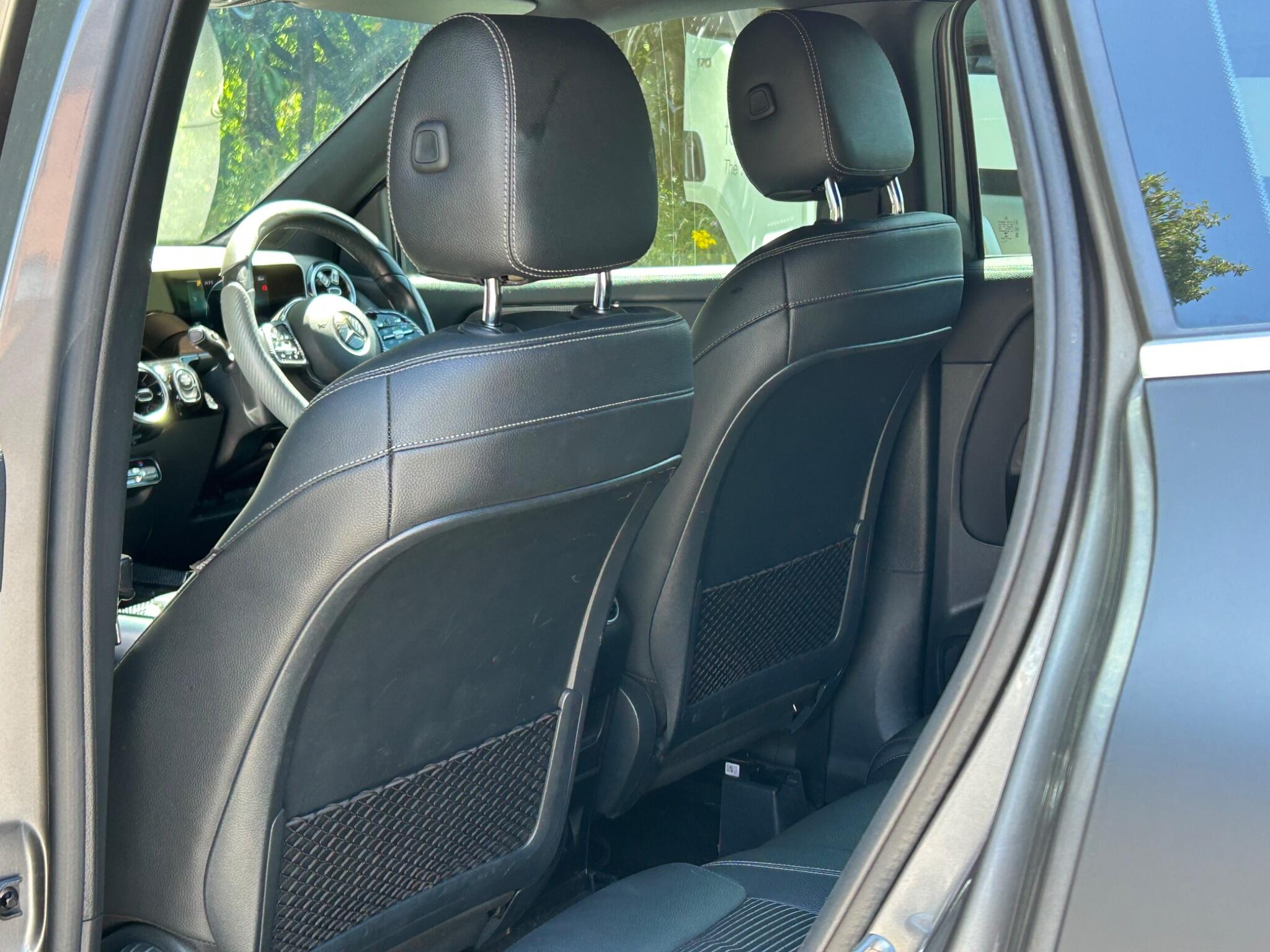 Mercedes-Benz Gla view 19