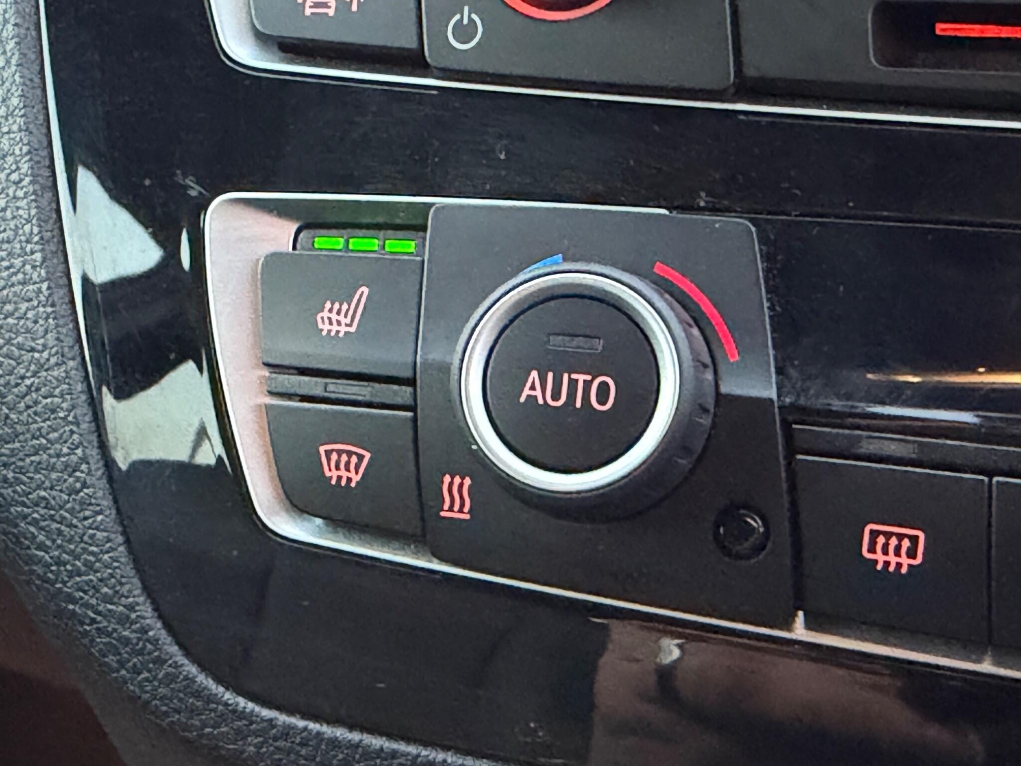 BMW 1 Series view 18