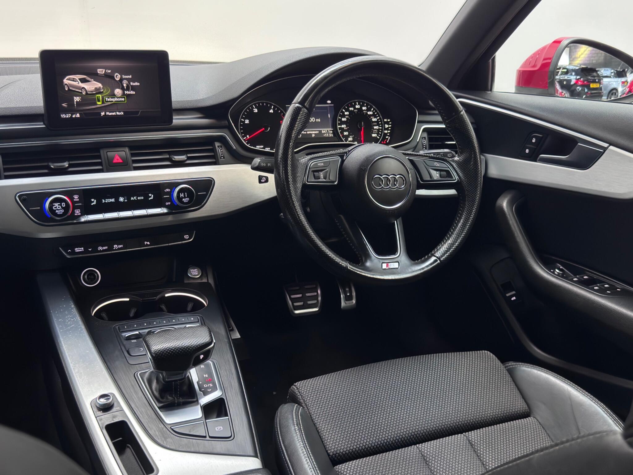 Audi A4 view 25