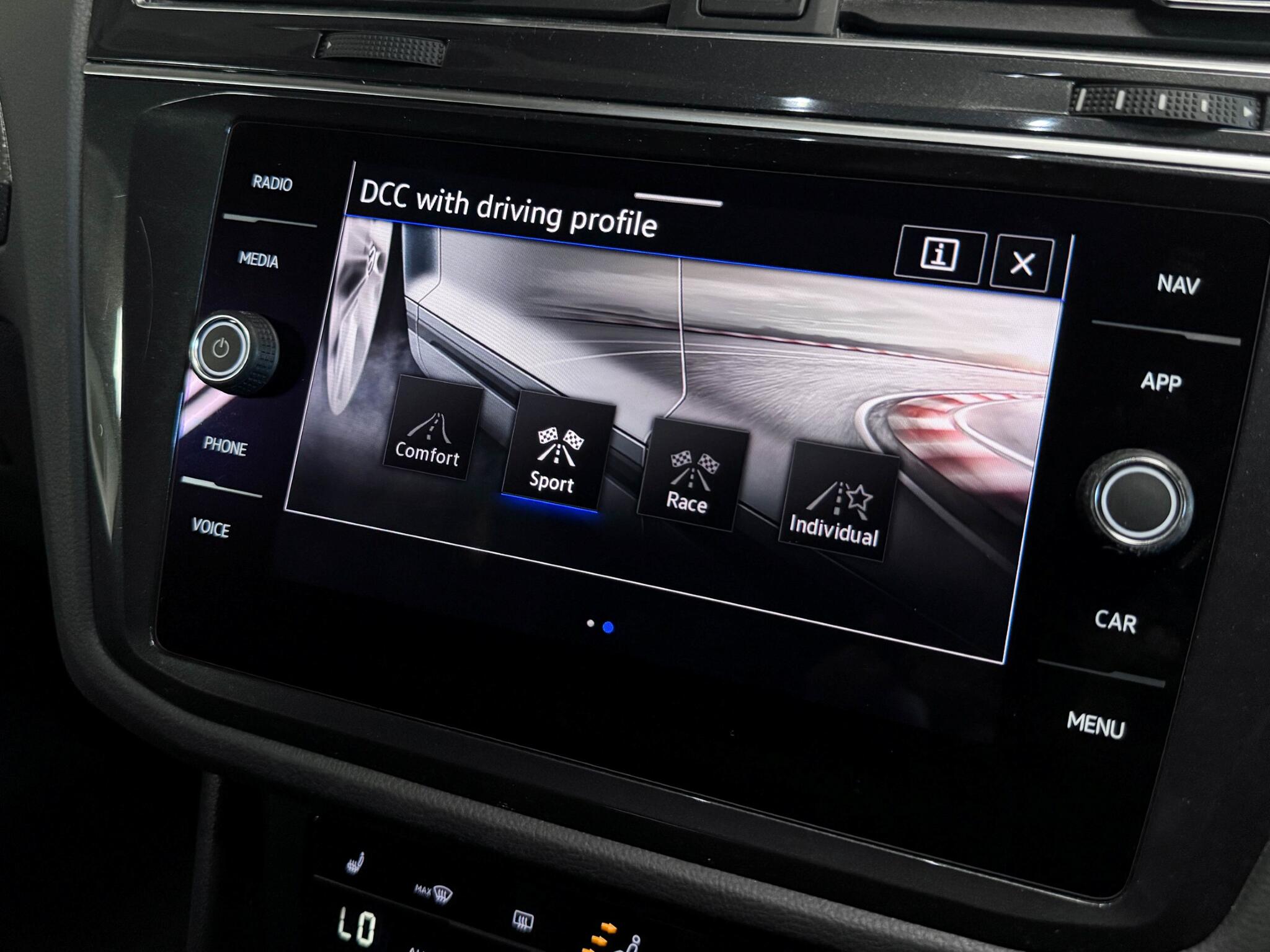 Volkswagen Tiguan view 61