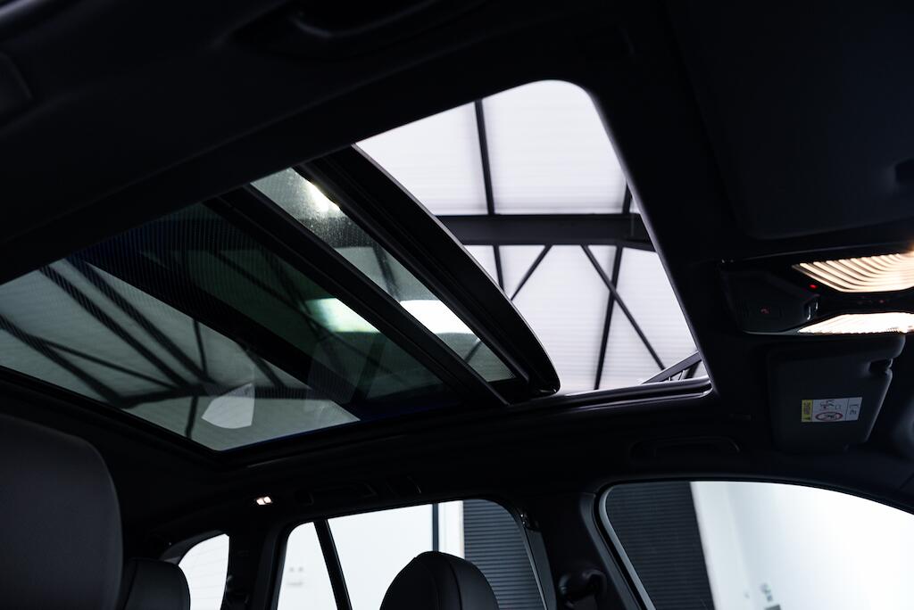 BMW X5 view 5