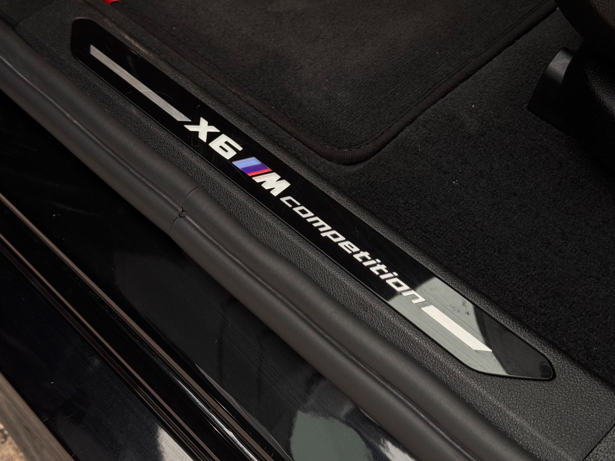 BMW X6 M view 23