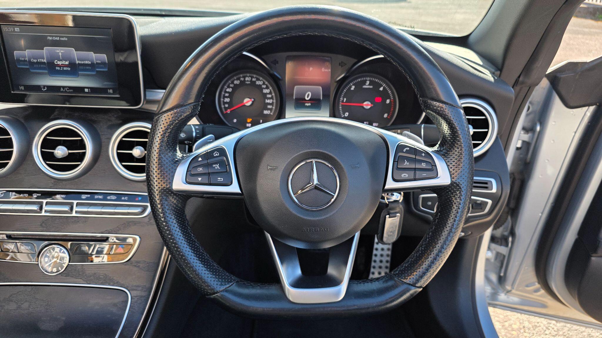 Mercedes-Benz C Class view 22