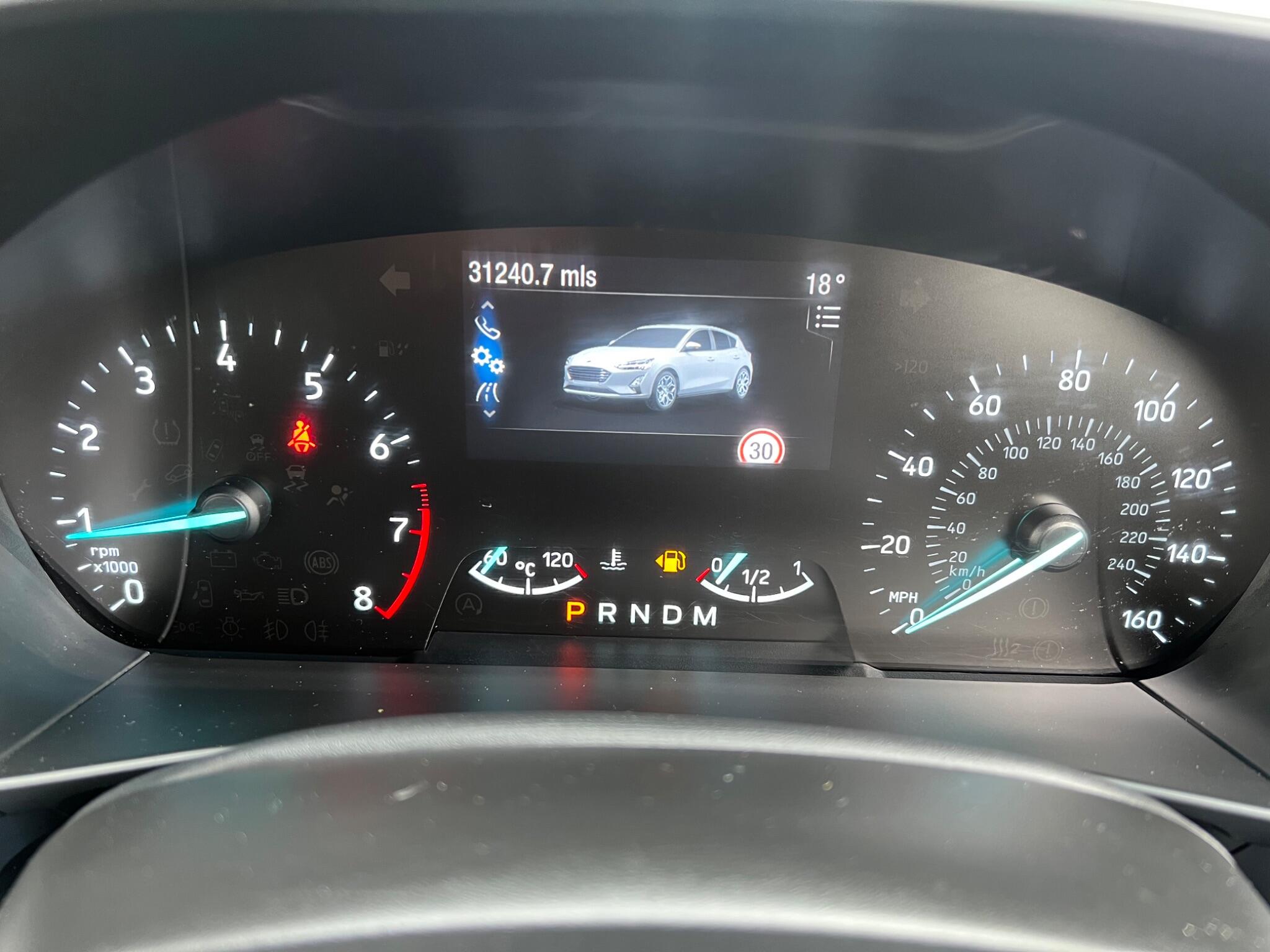 Ford Focus view 8