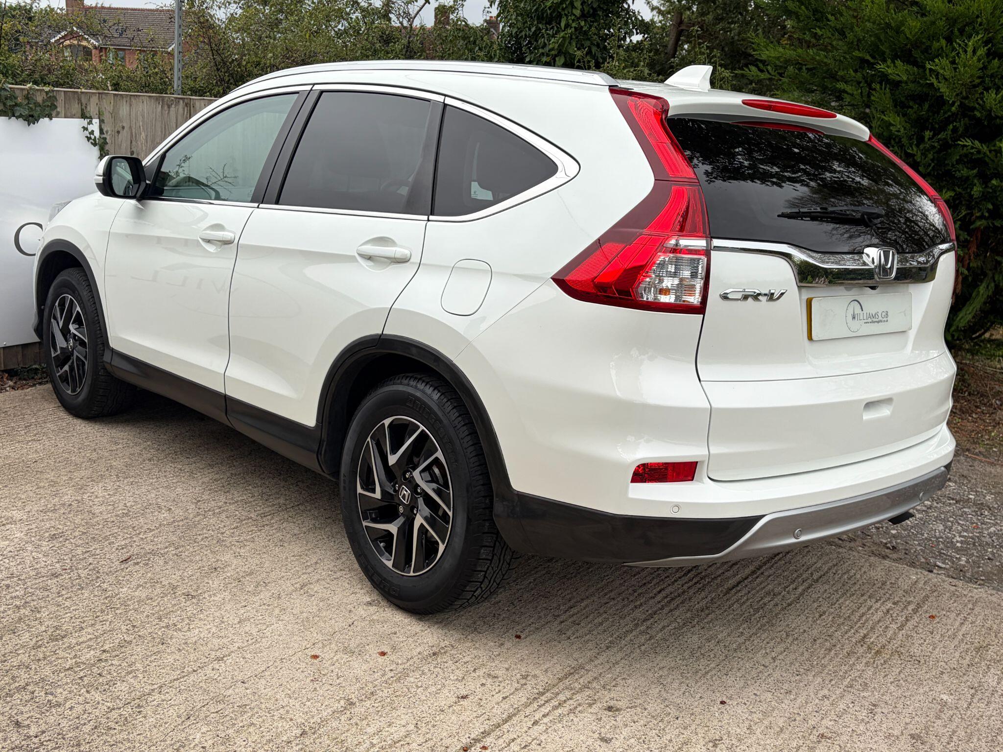 Honda CR-V view 5
