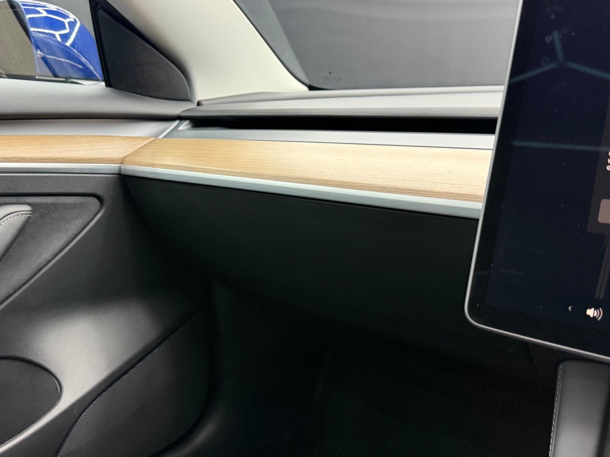 Tesla Model 3 view 33