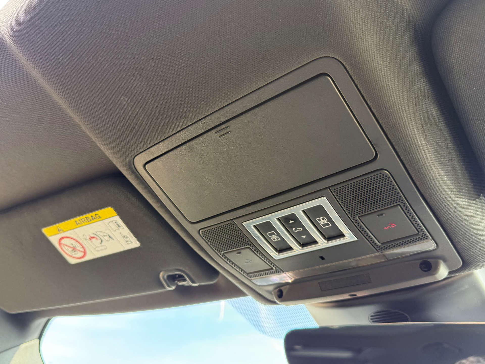 Land Rover Discovery view 63