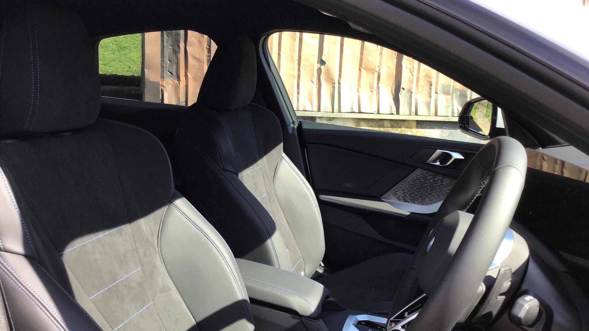 BMW 2 Series view 11