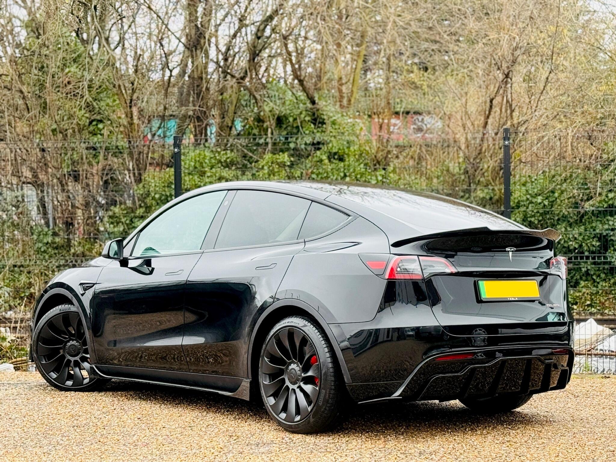 Tesla Model Y view 35