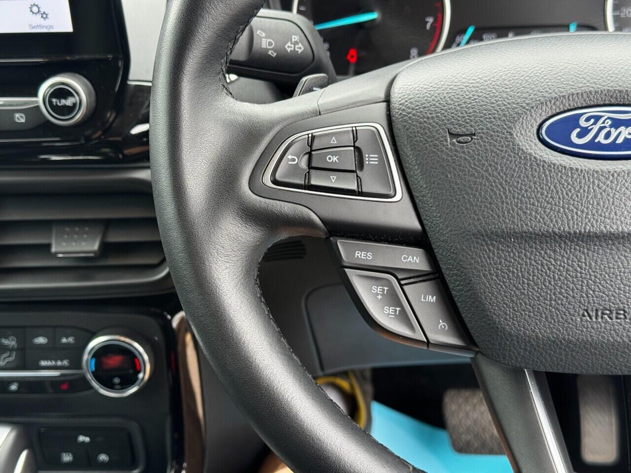 Ford Ecosport view 43