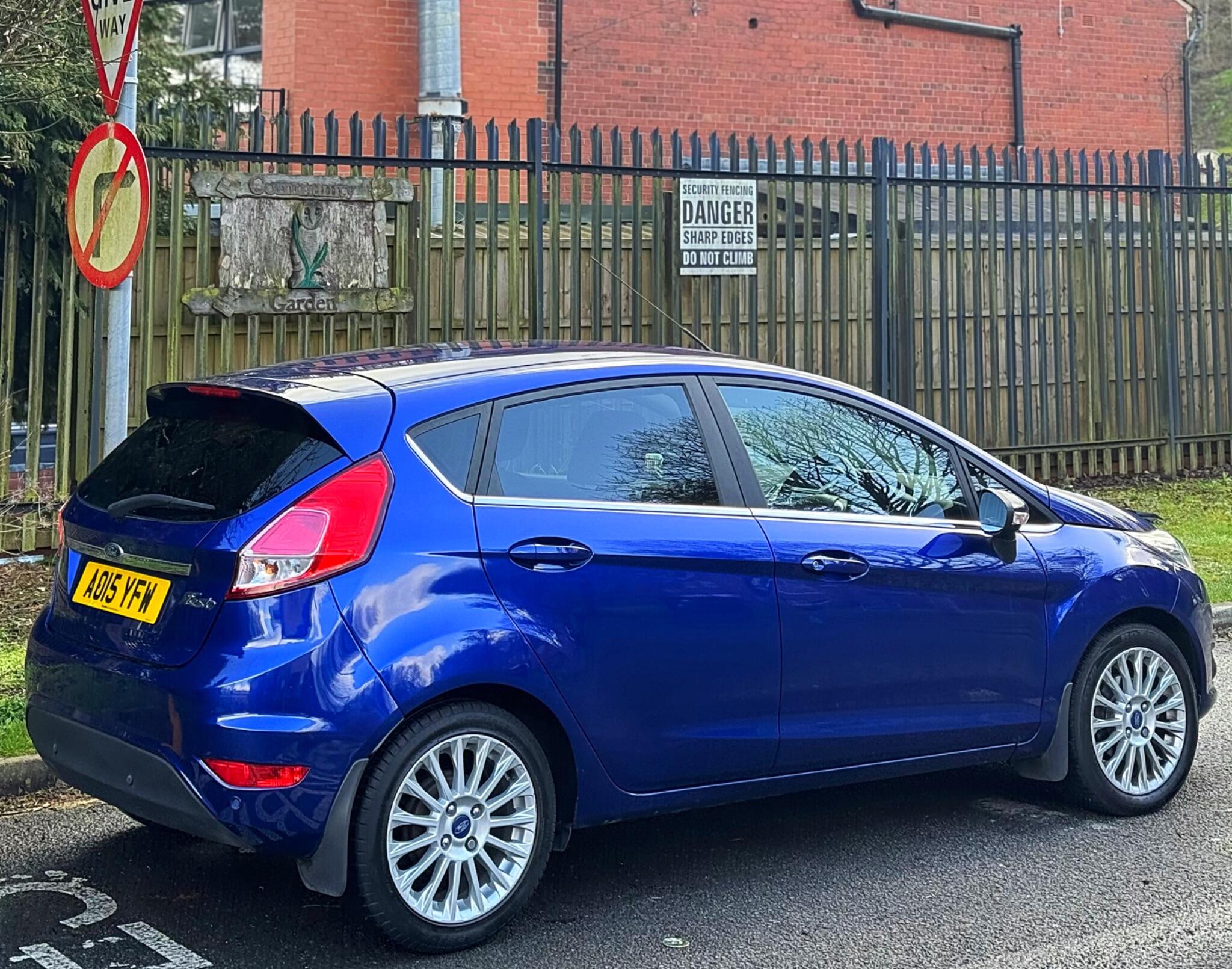 2015 Ford Fiesta 1.6 Titanium Powershift Euro 6 5dr image 28