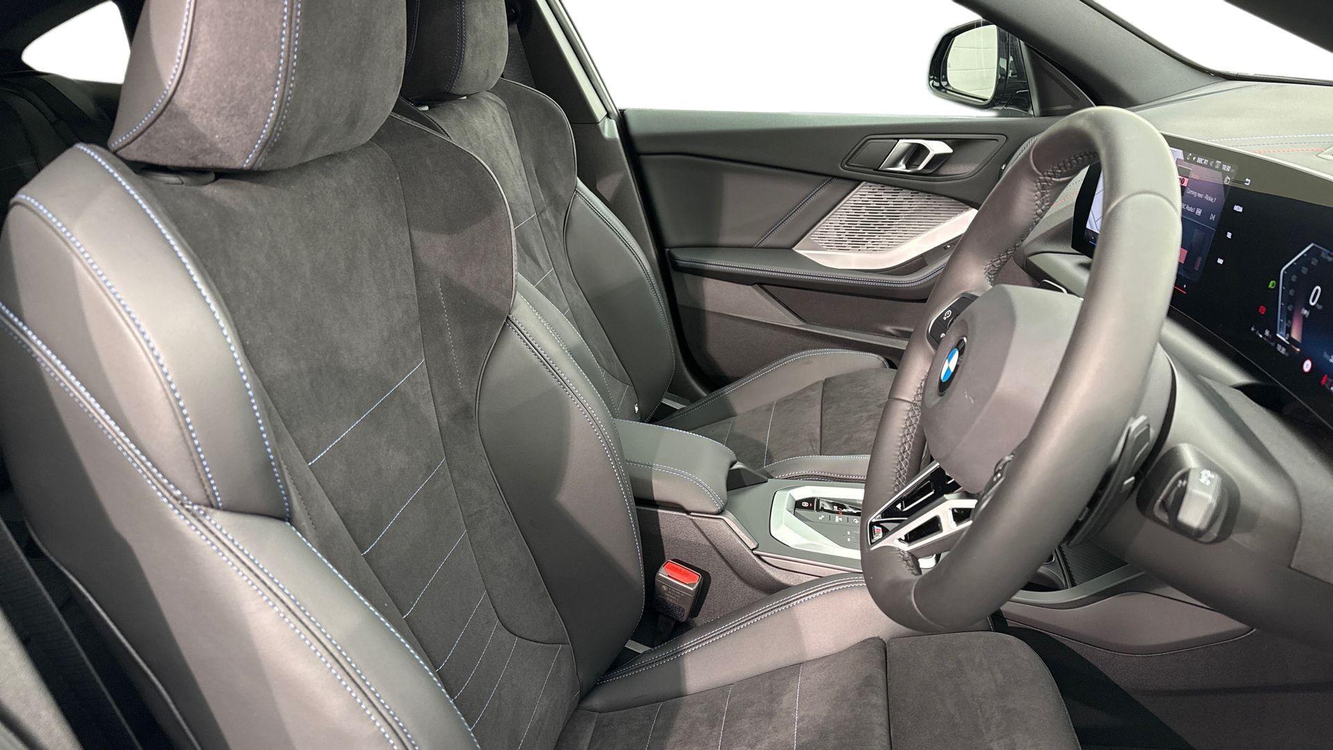 BMW 2 Series view 11