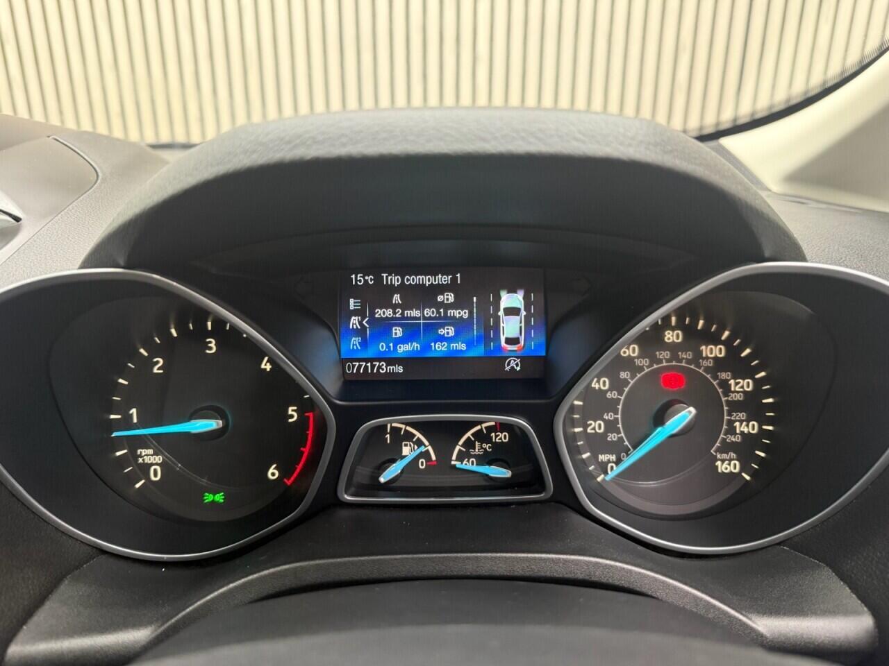 Ford C-Max view 12