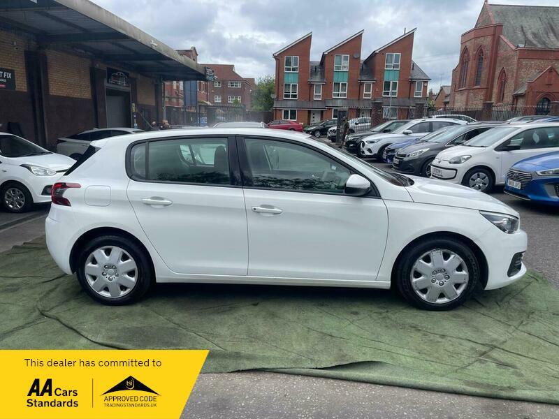 2017 Peugeot 308 1.2 PureTech Access Euro 6 (s/s) 5dr • 57,445 miles image 13