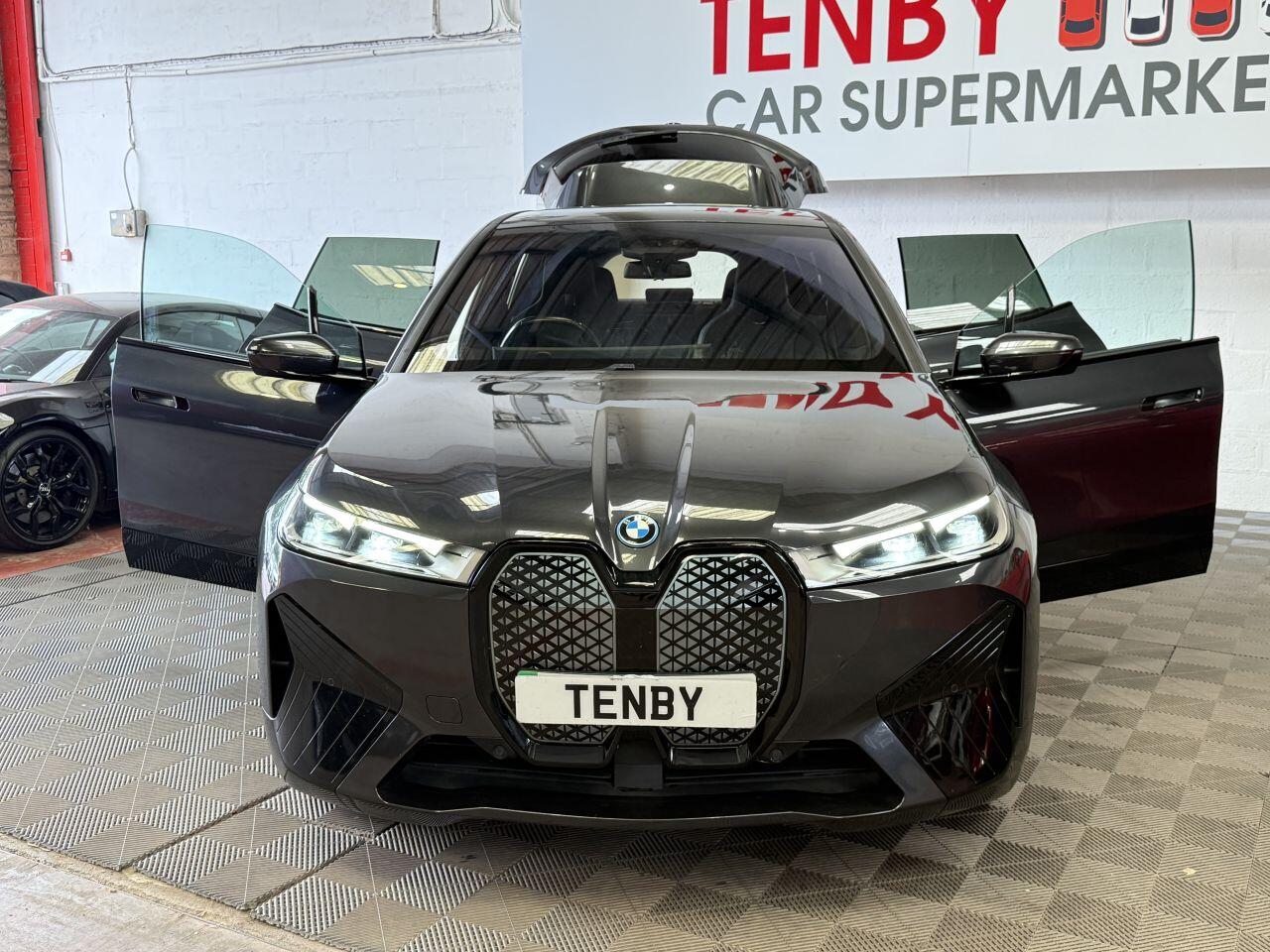 BMW Ix view 10
