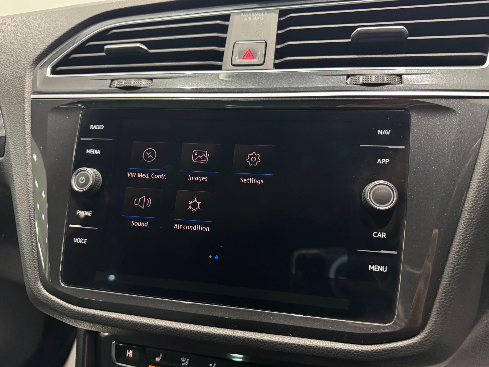 Volkswagen Tiguan view 36