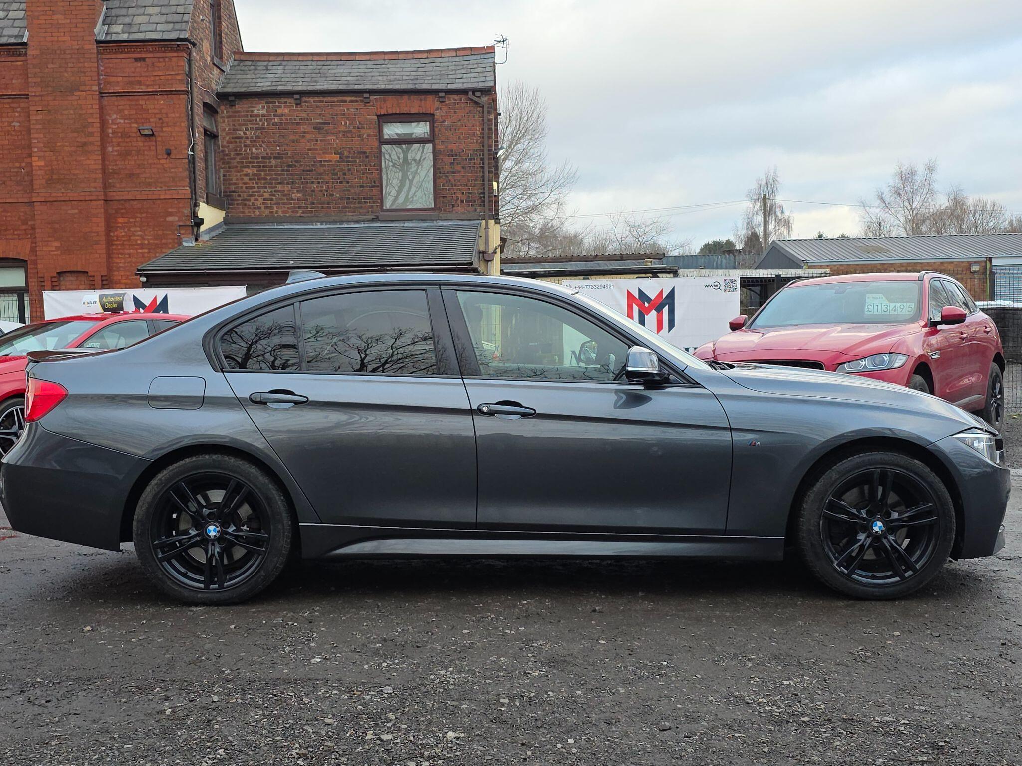 2013 BMW 3 Series image 11
