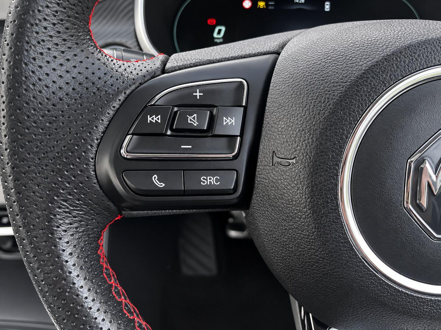 MG MG ZS view 27