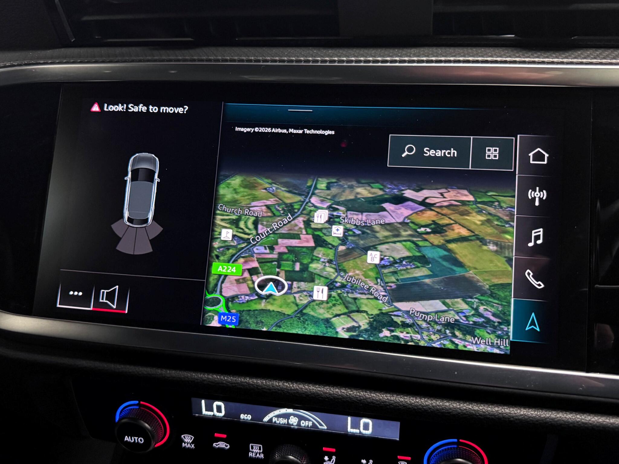 Audi Q3 view 62