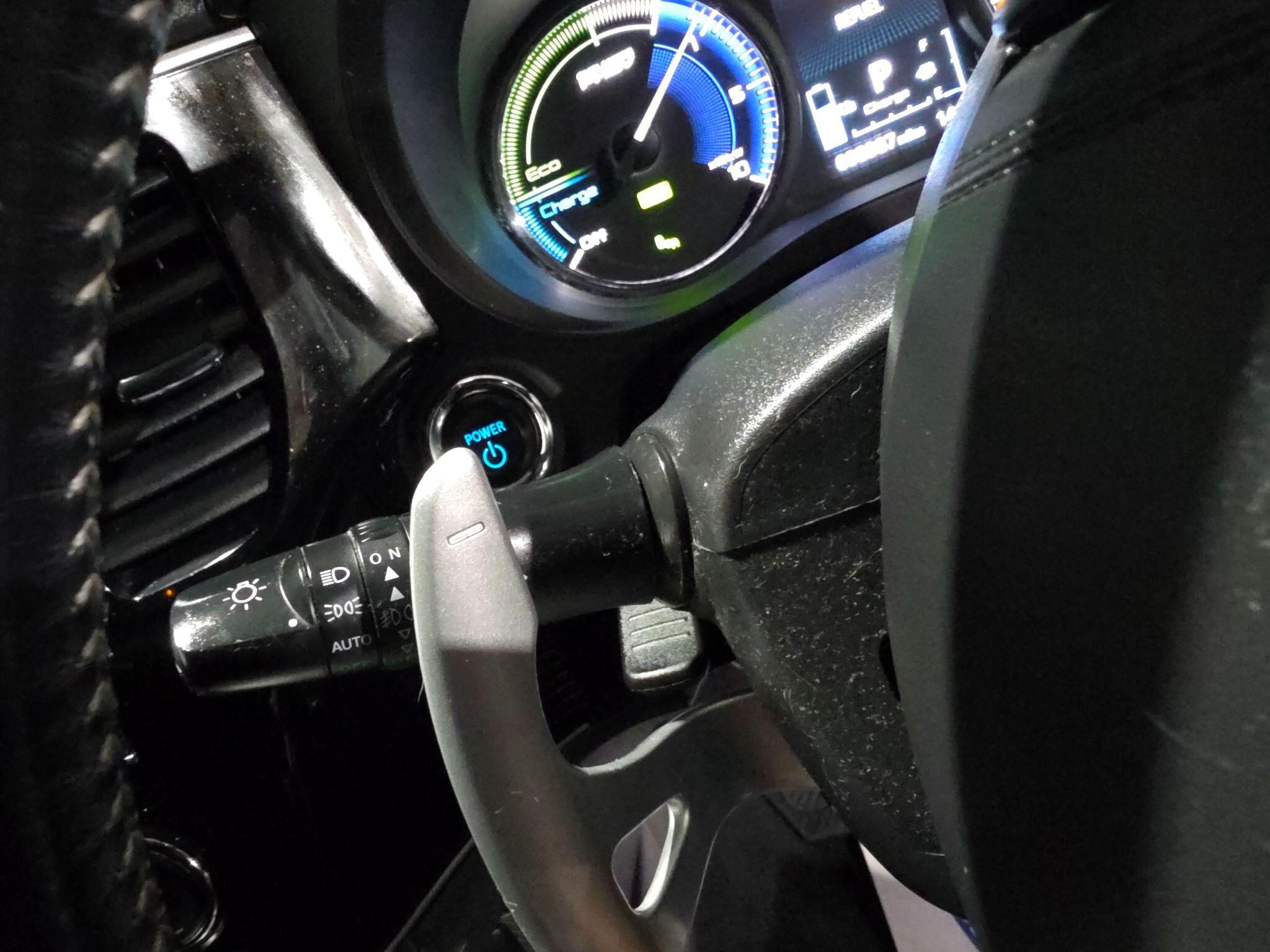 Mitsubishi Outlander view 20