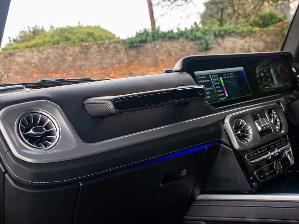 Mercedes-Benz G-Class view 43