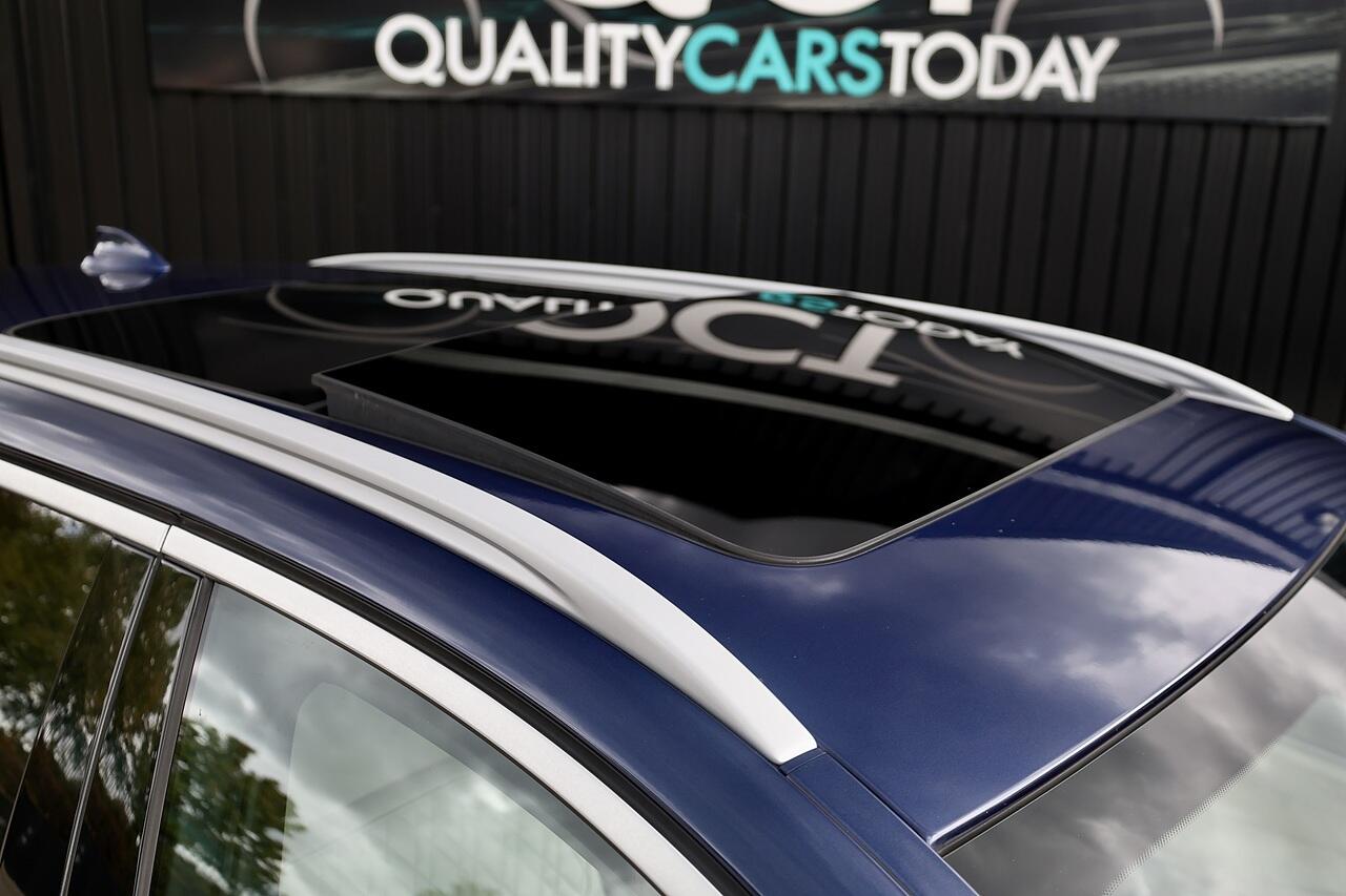 BMW 5 Series view 23