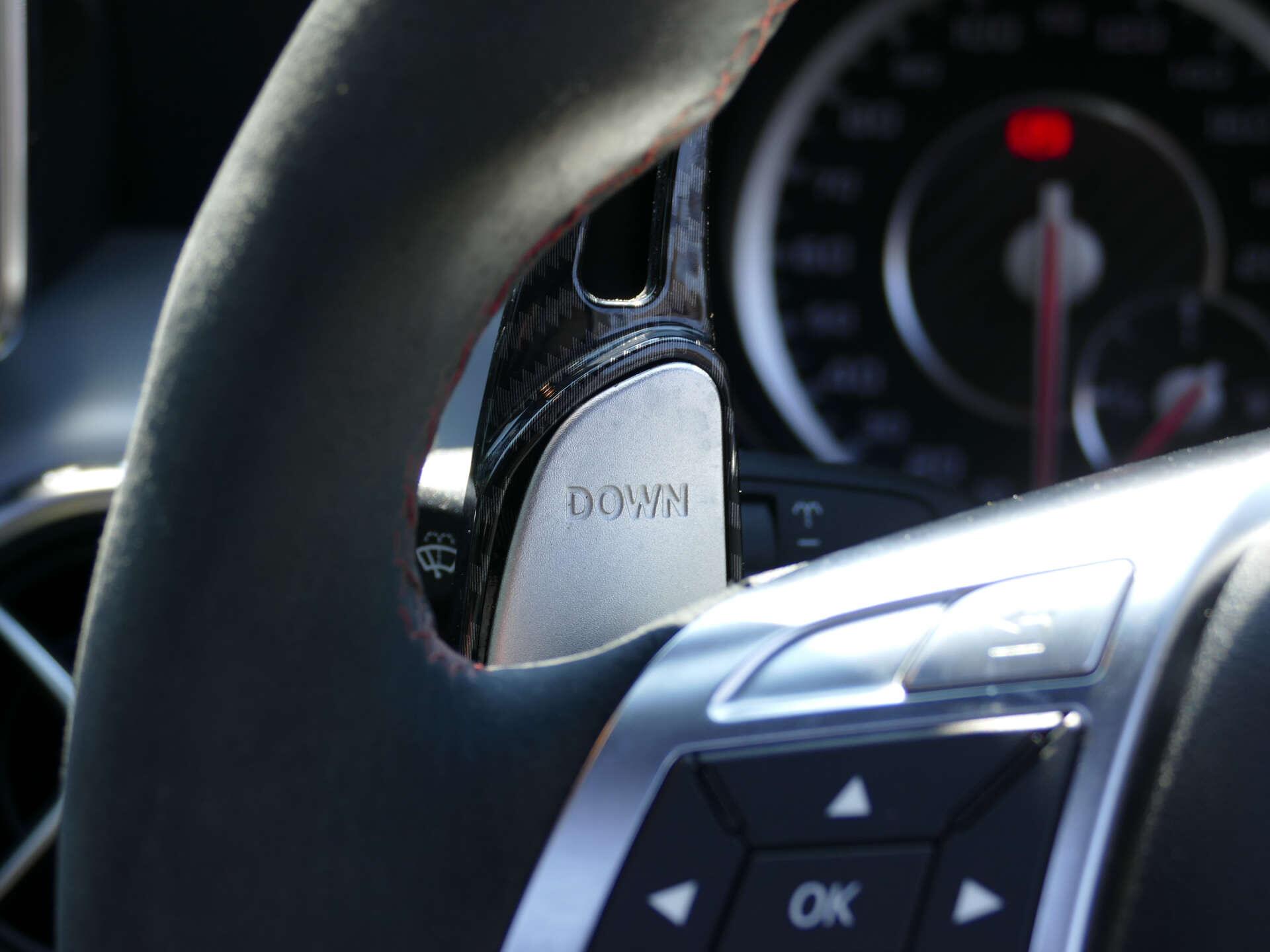 Mercedes-Benz Gla view 40