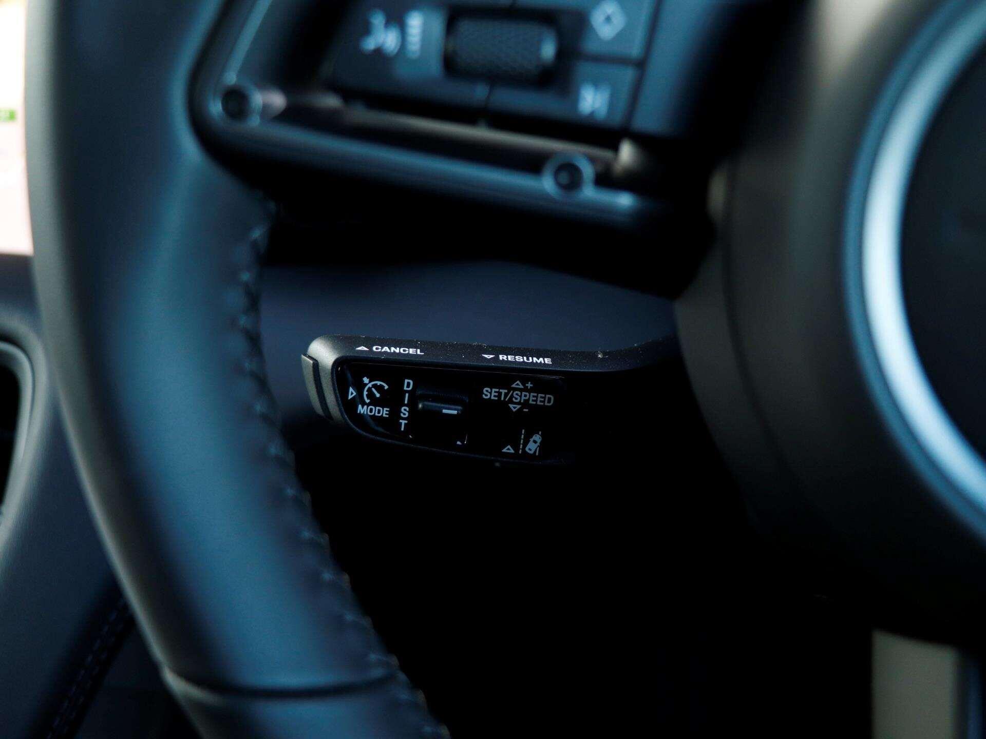 Porsche Taycan view 20