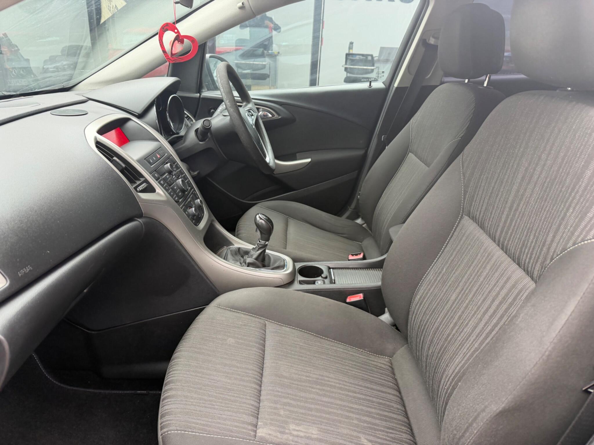 Vauxhall Astra view 45