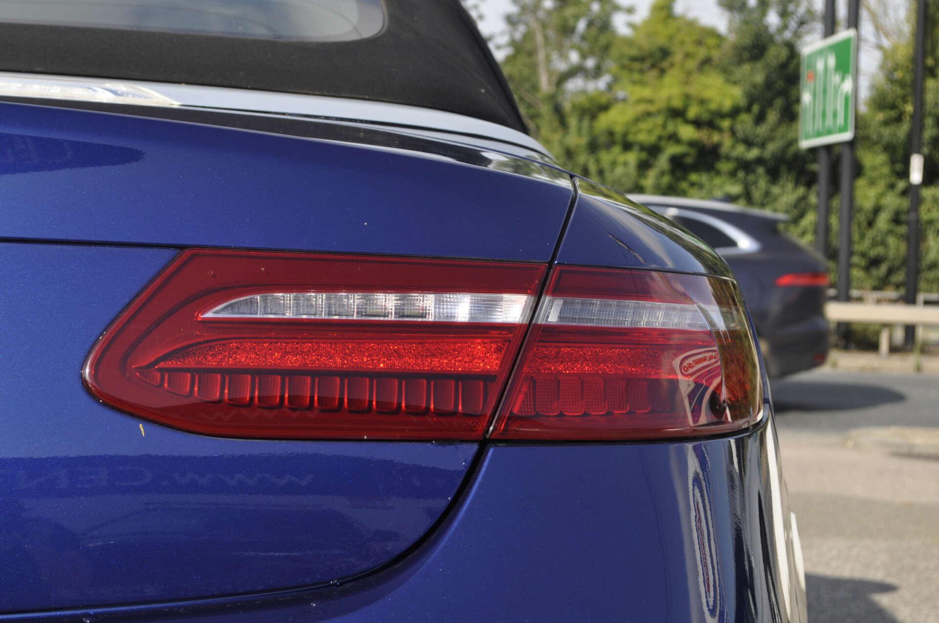 Mercedes-Benz E-Class view 32