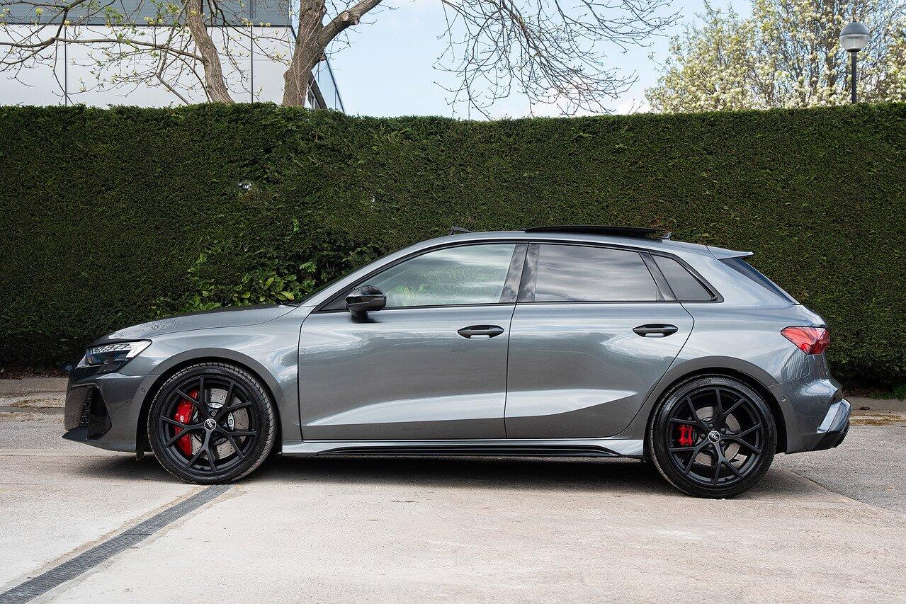 Audi RS3 view 10