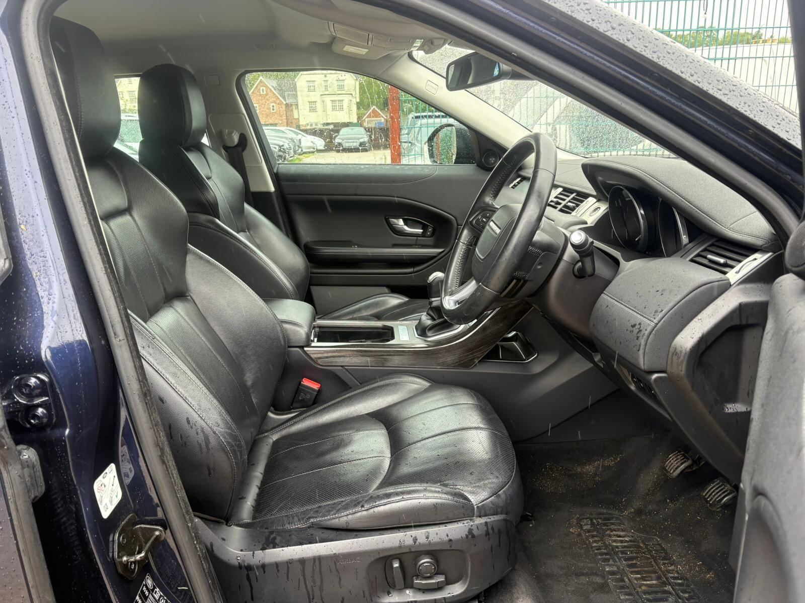 Land Rover Range Rover Evoque view 9
