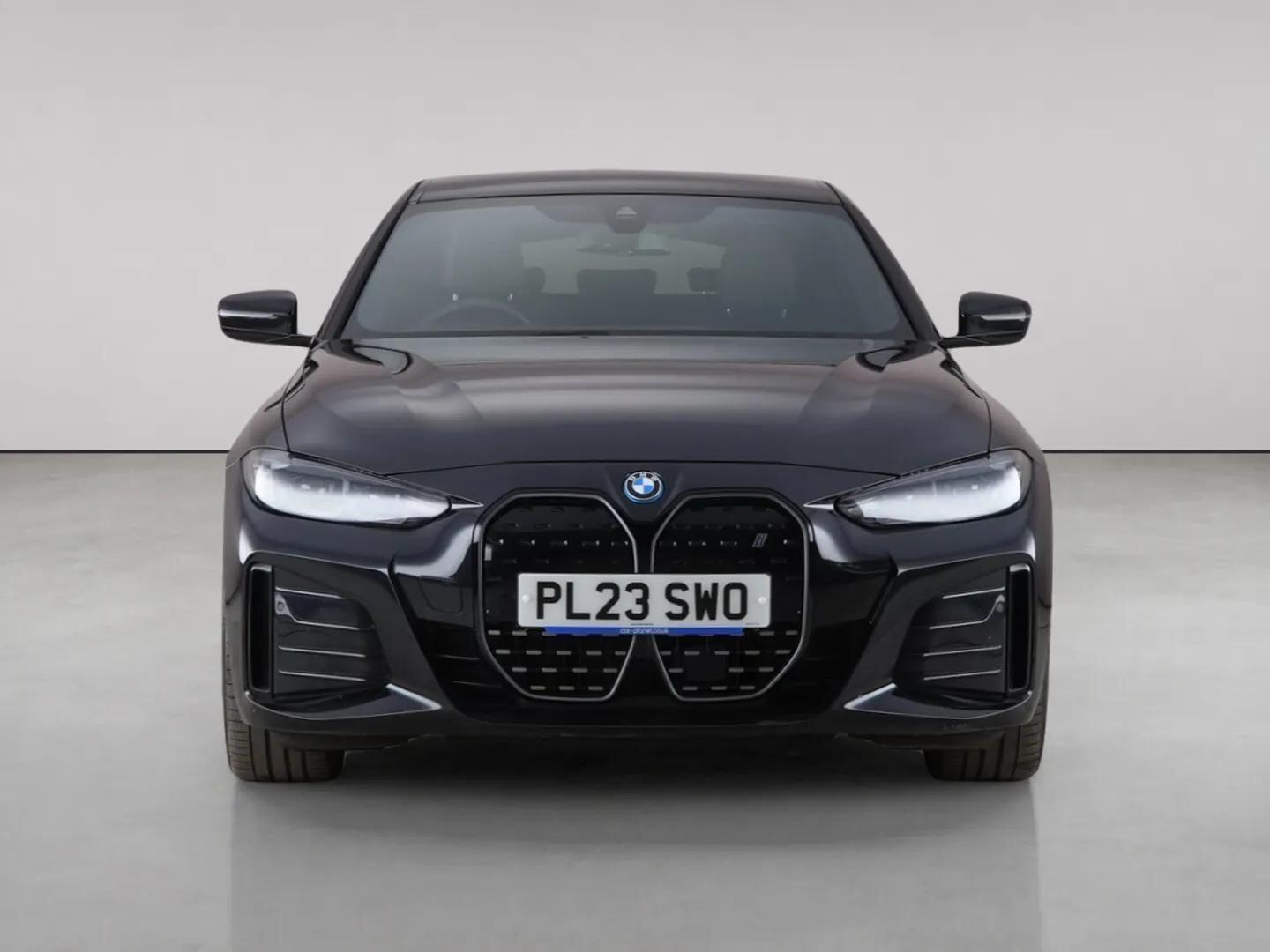 BMW I4 view 5