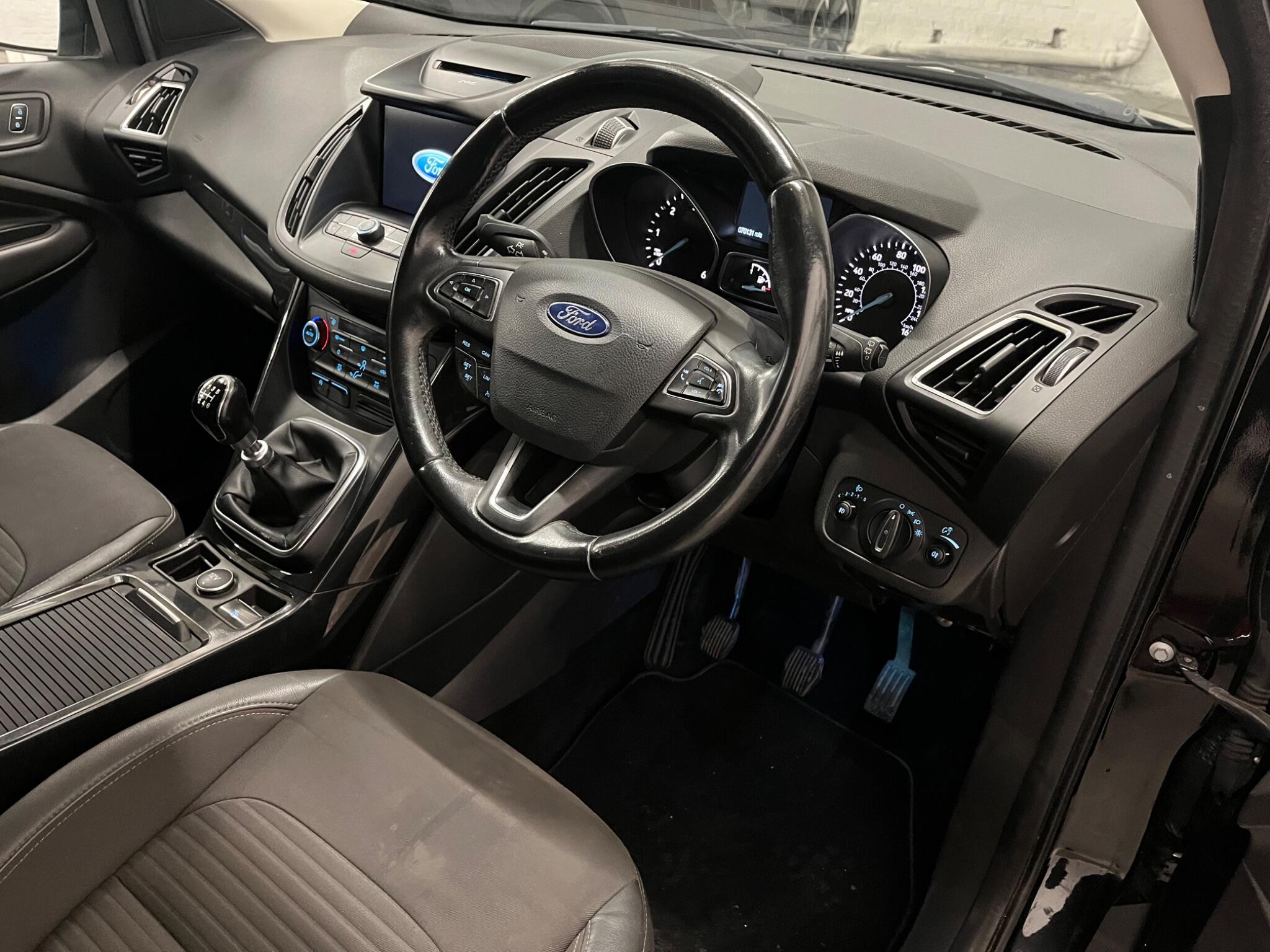 2018 Ford Kuga image 28