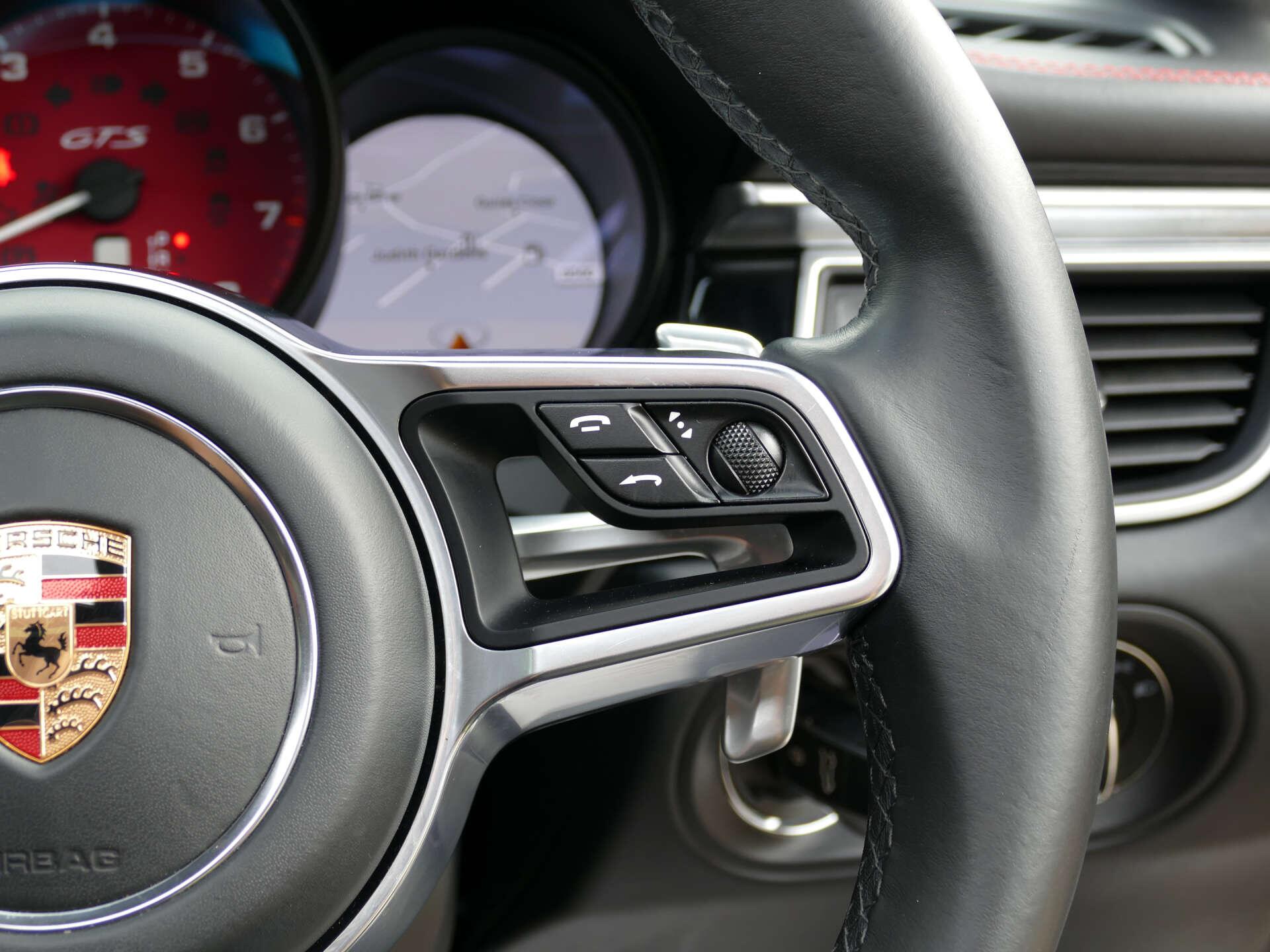 Porsche Macan view 59