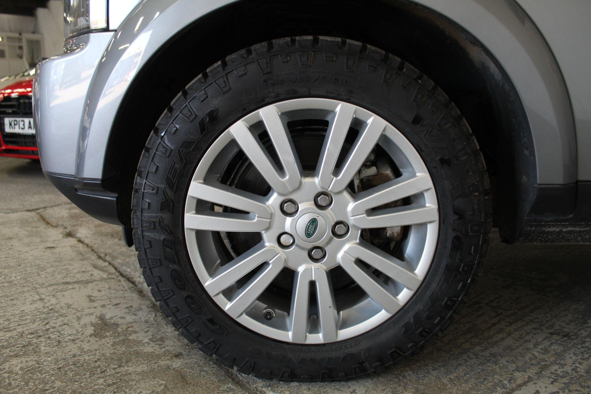 Land Rover Discovery view 61
