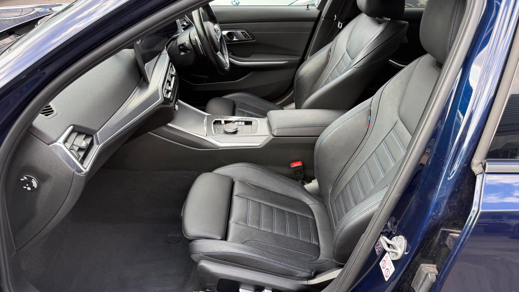 BMW 3 Series view 33