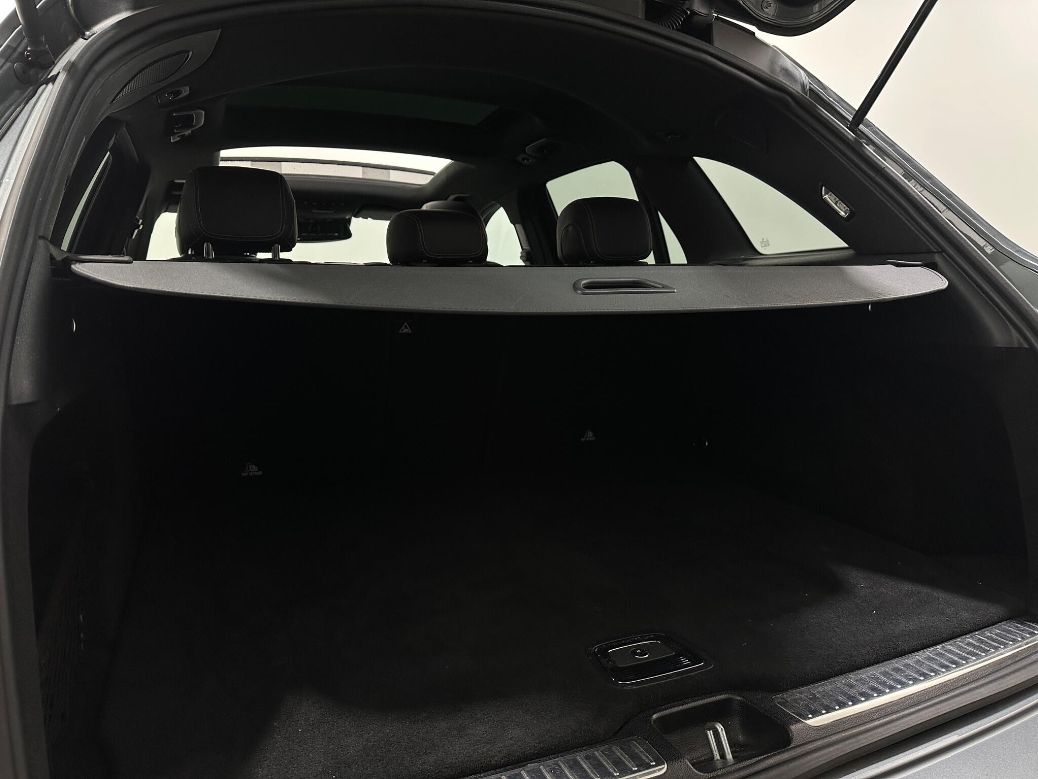 Mercedes-Benz GLC view 47