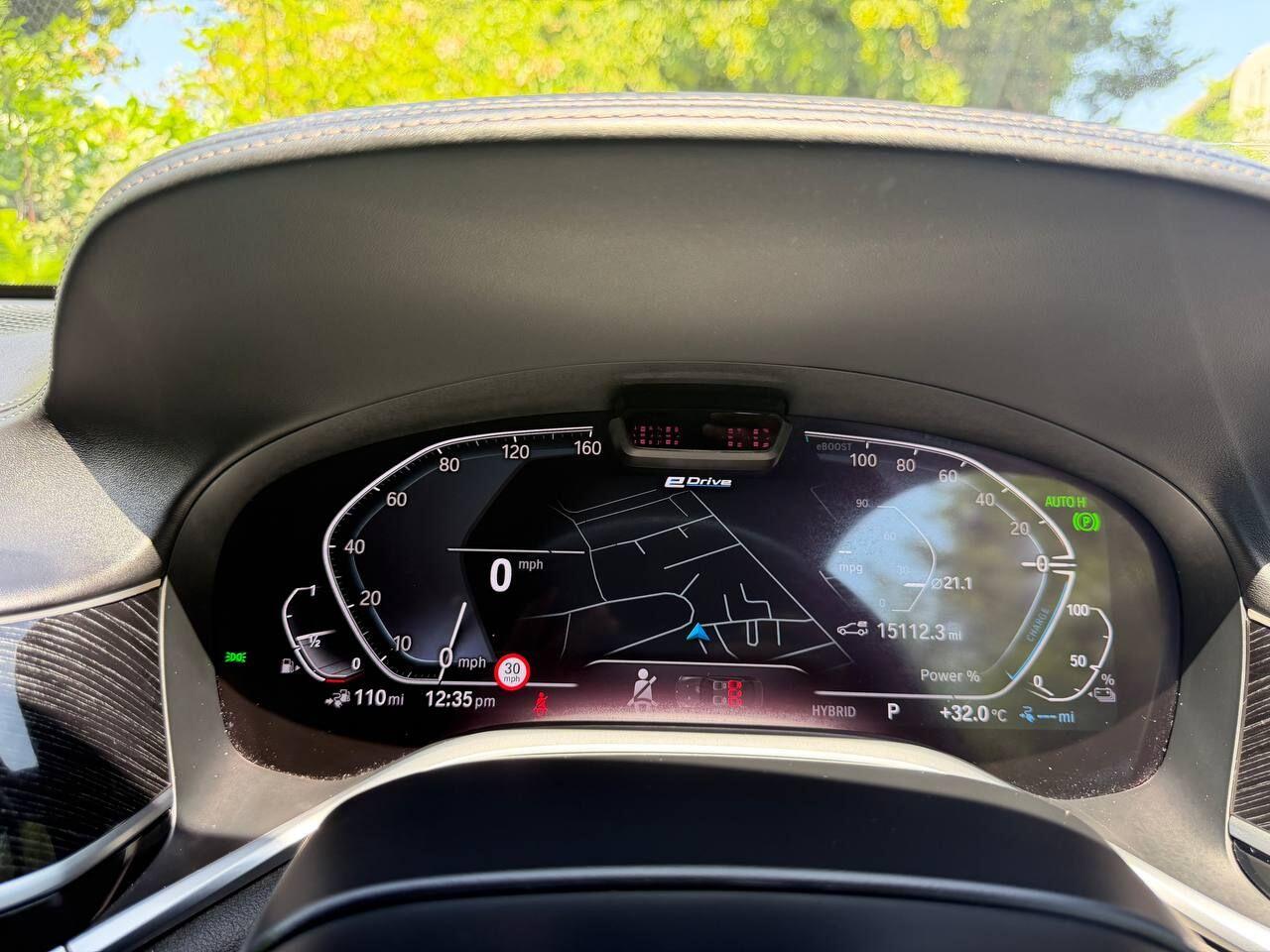 BMW 7 Series view 52