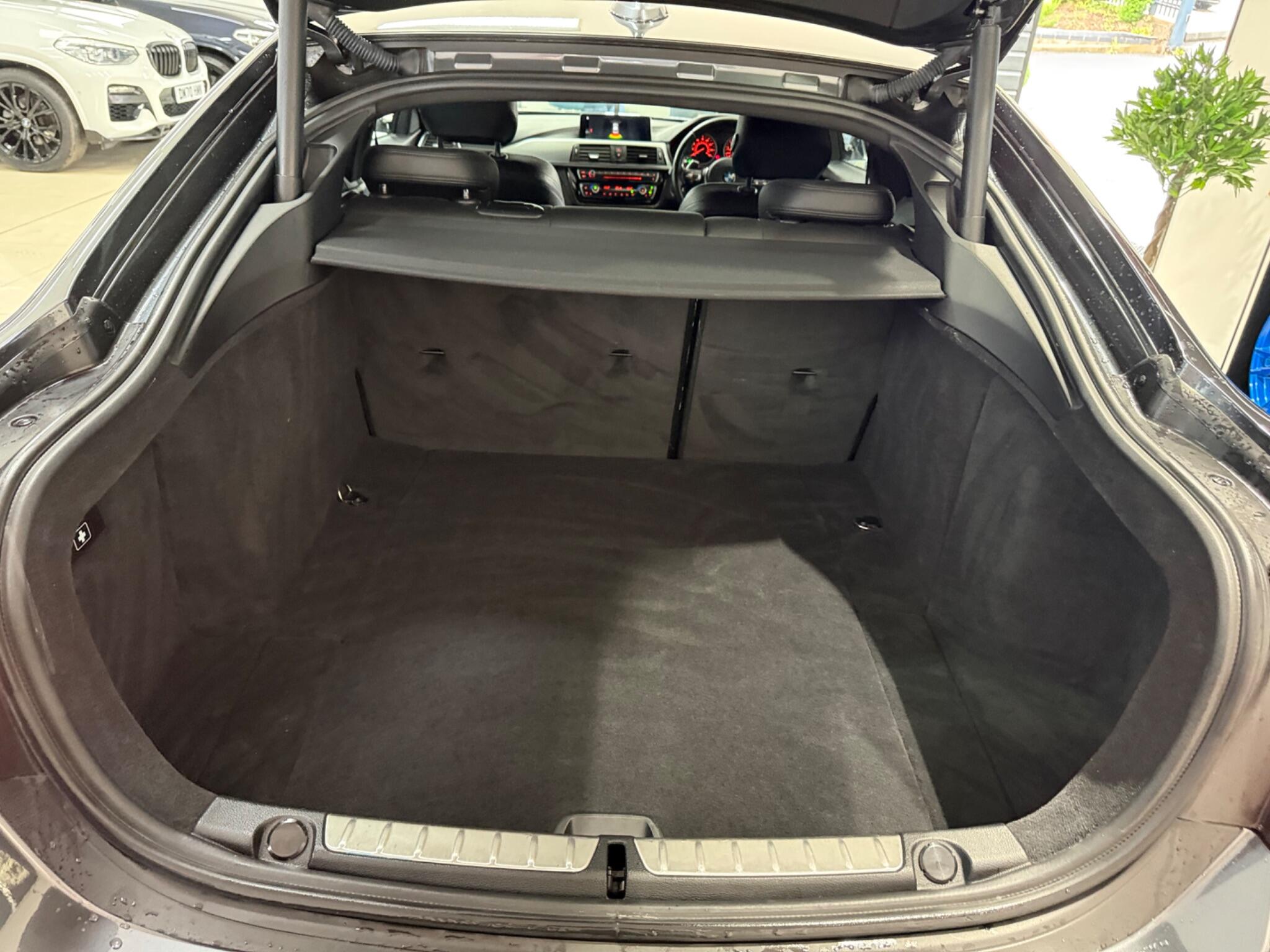 BMW 4 Series view 40