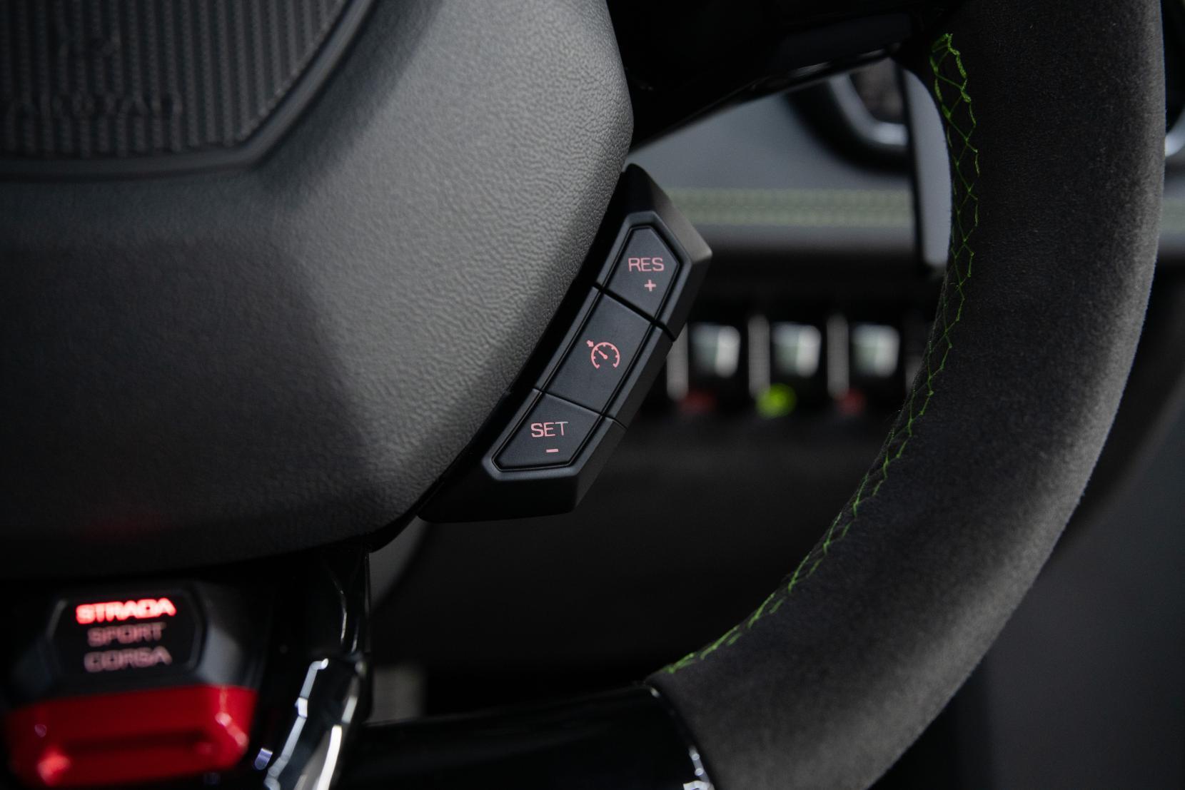Lamborghini Huracan view 15
