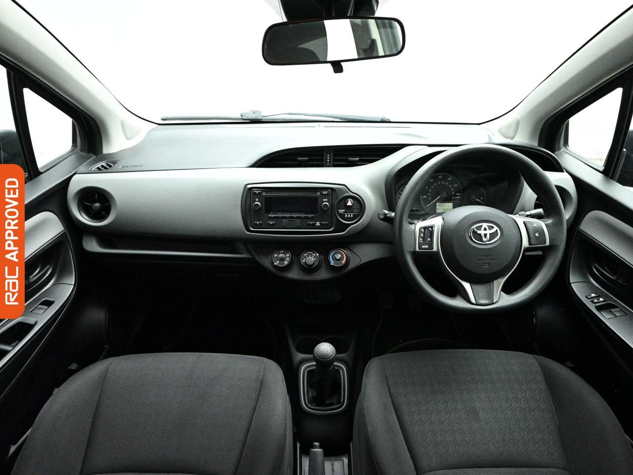 Toyota Yaris view 2
