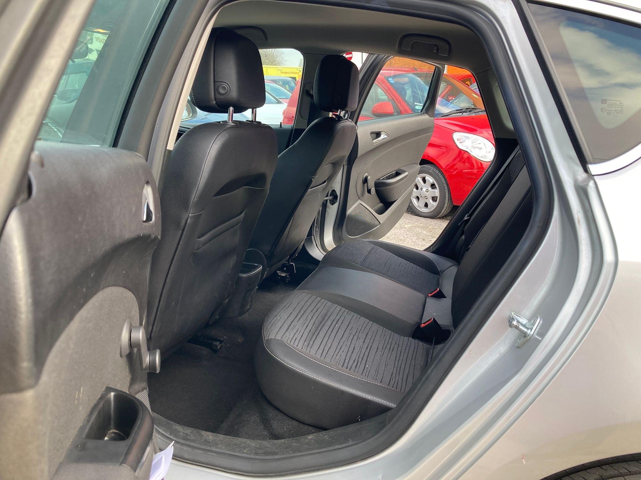 Vauxhall Astra view 8