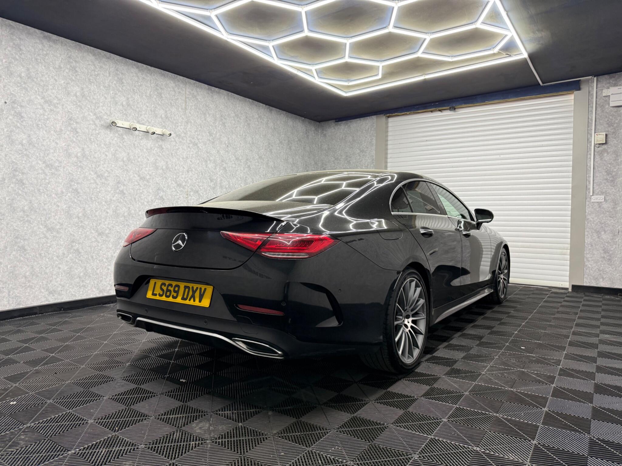 Mercedes-Benz CLS view 4