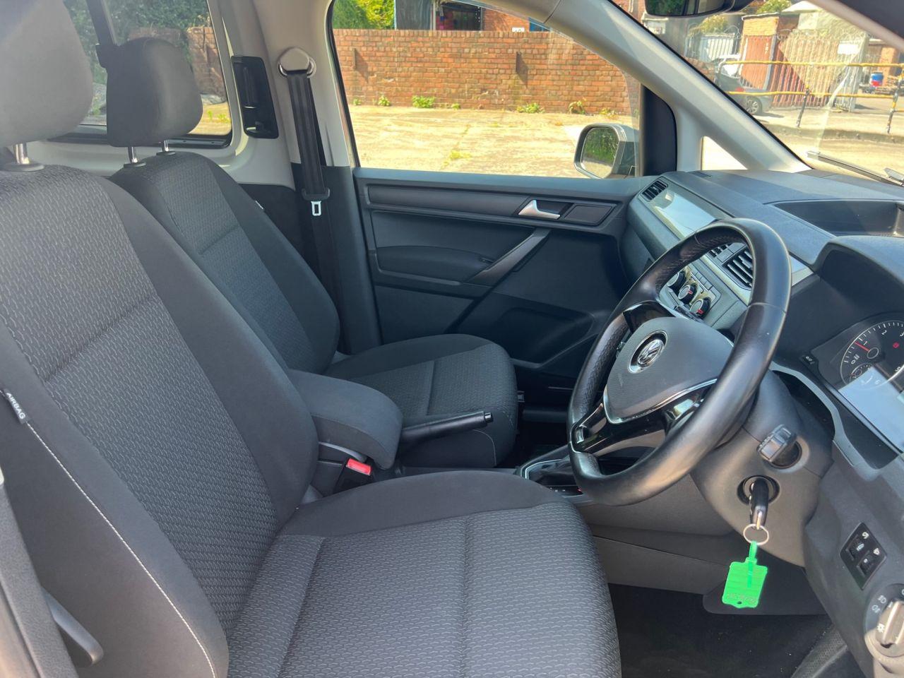Volkswagen Caddy Maxi Life view 14
