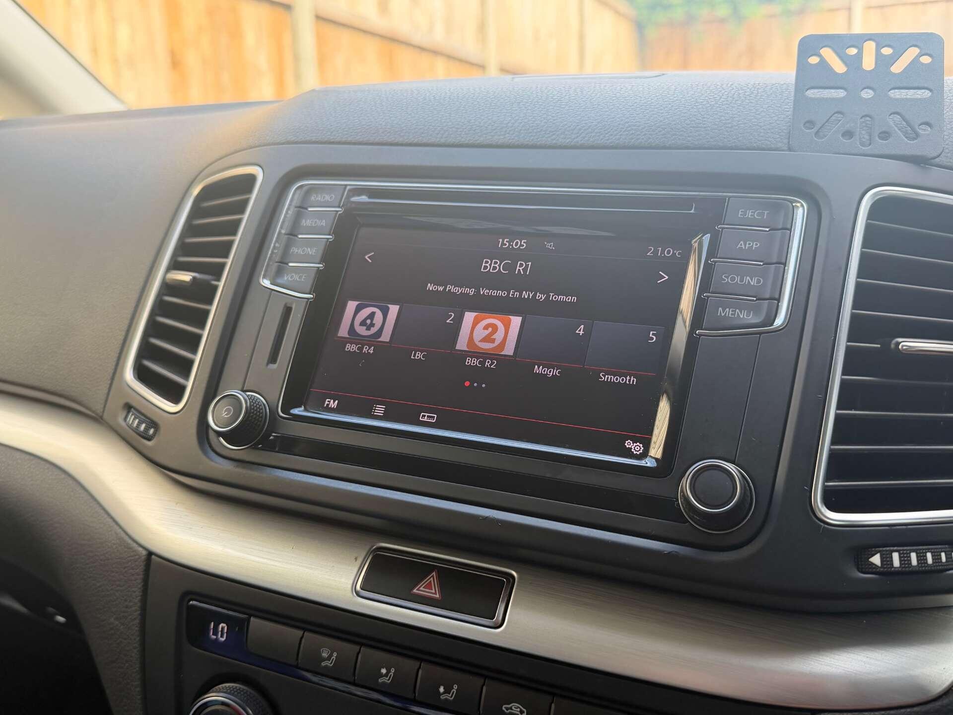 Volkswagen Sharan view 3