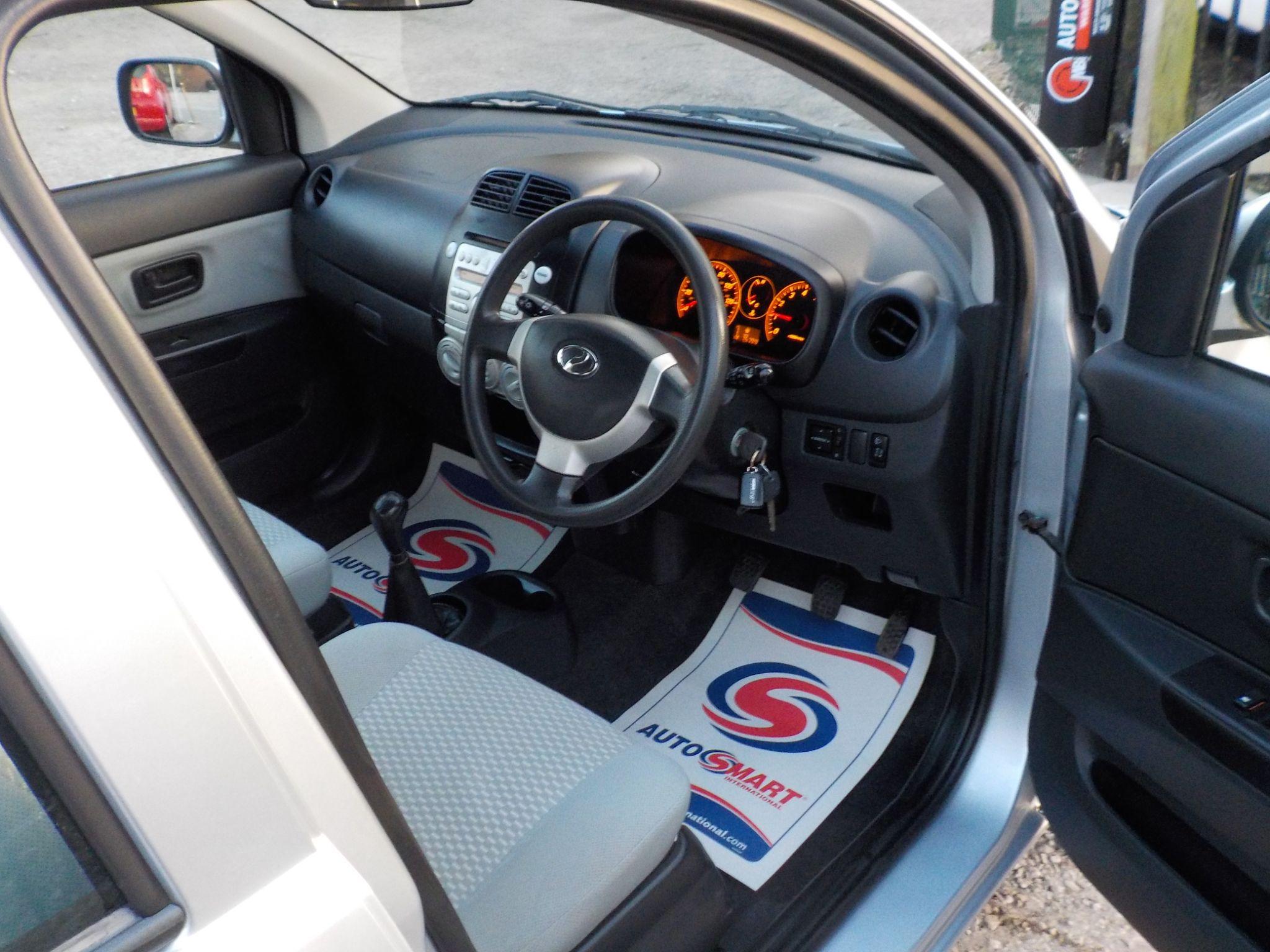 Perodua Myvi 1.3 SXi Lux 5dr