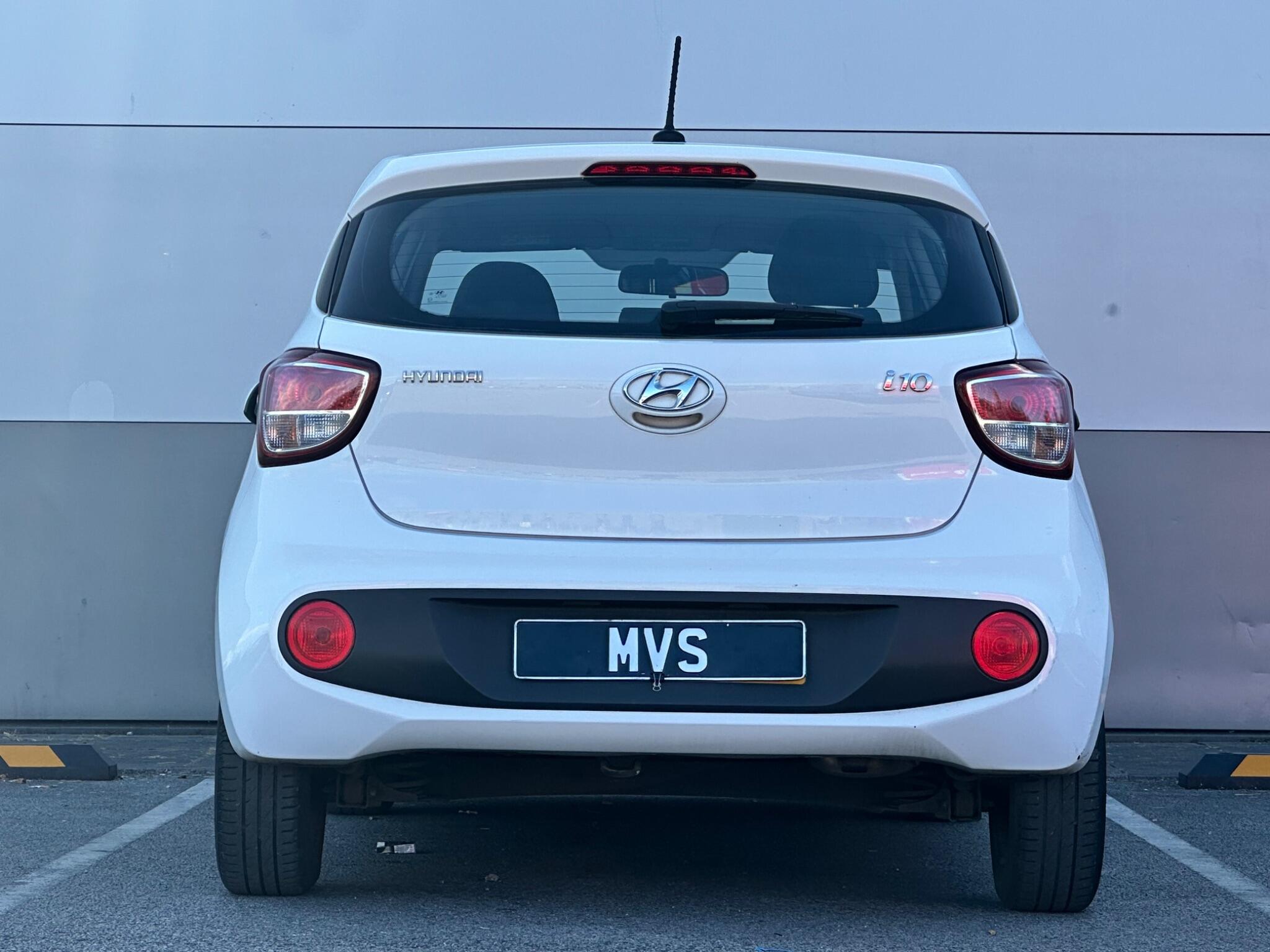 Hyundai I10 view 12